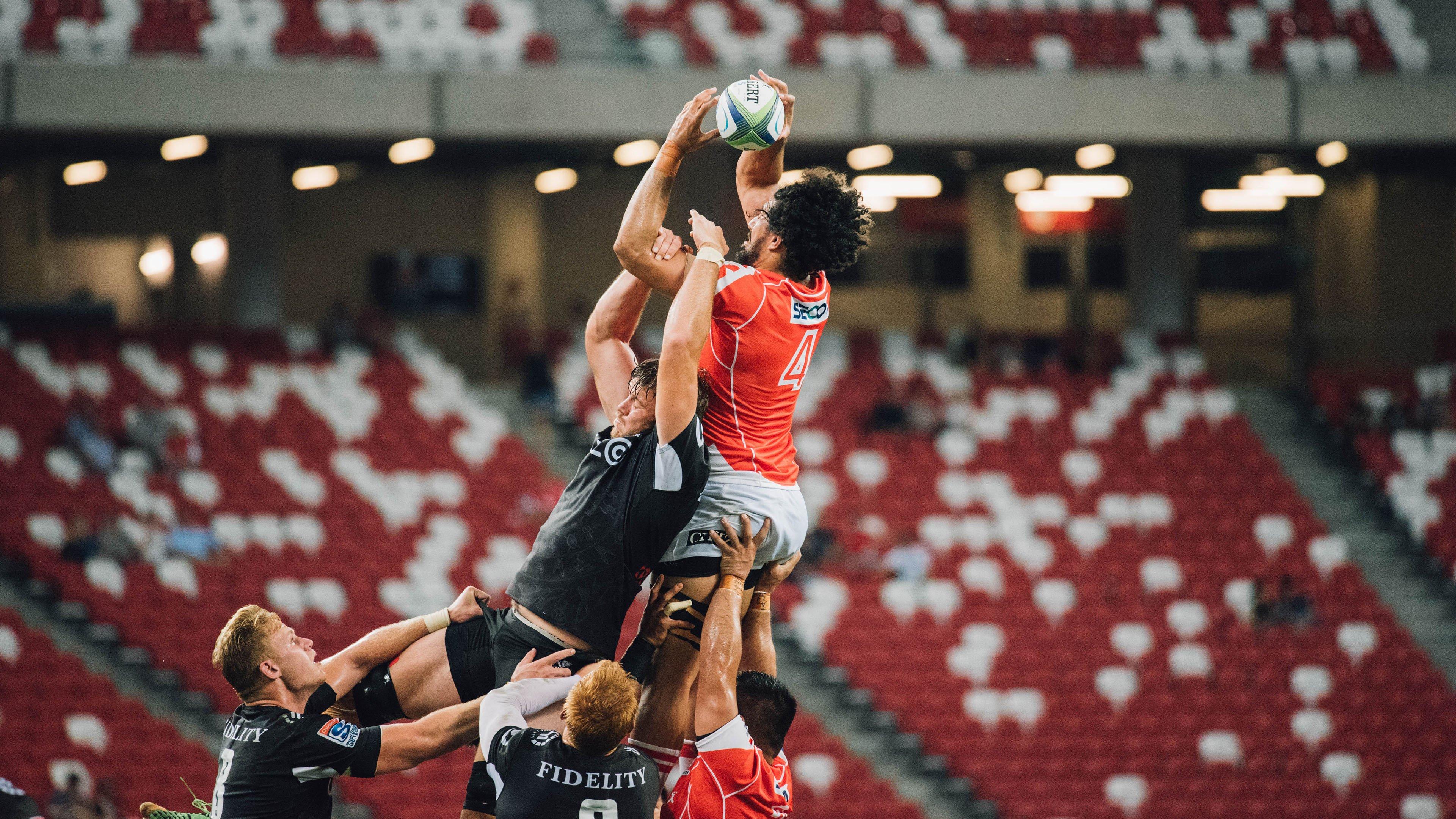 女子体育蓬勃发展，新时代女性运动员的突破与挑战