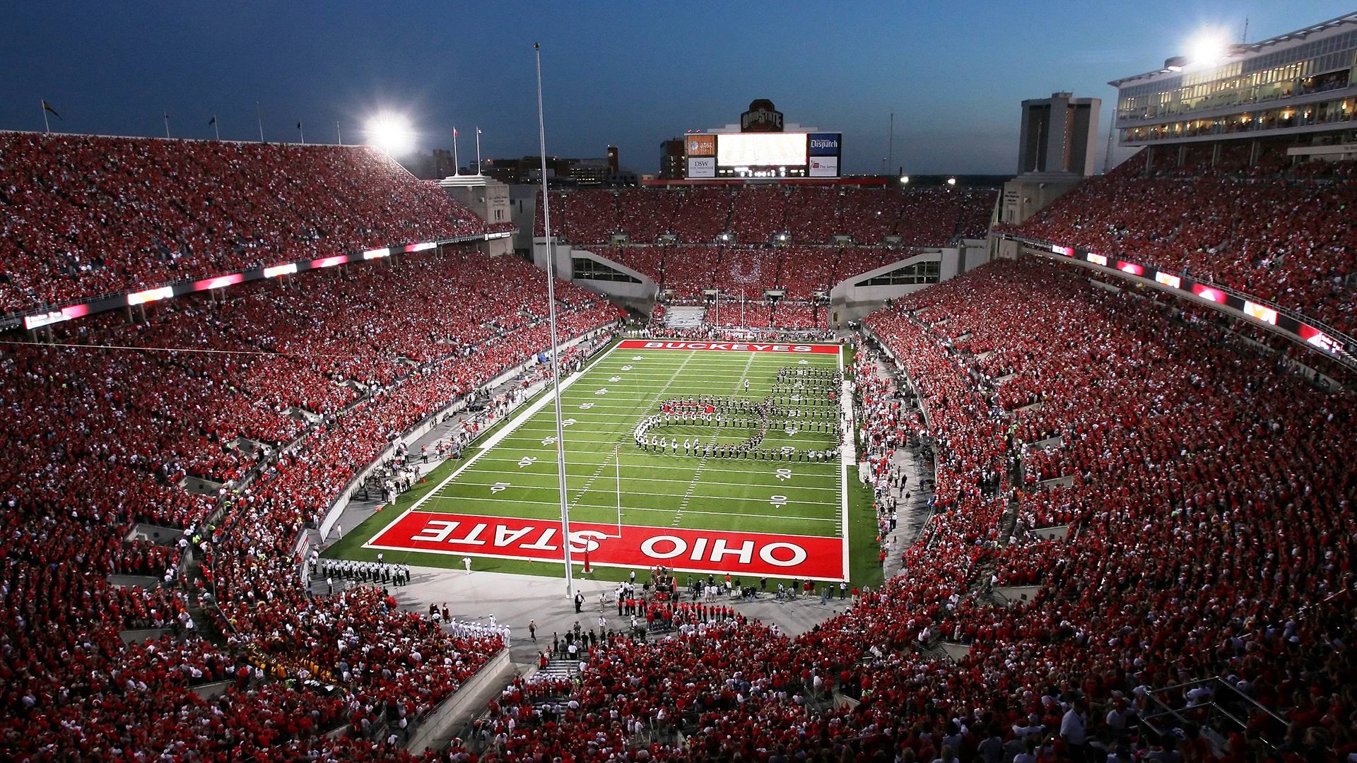 传奇谢幕，足球巨星李明退役仪式感动全场