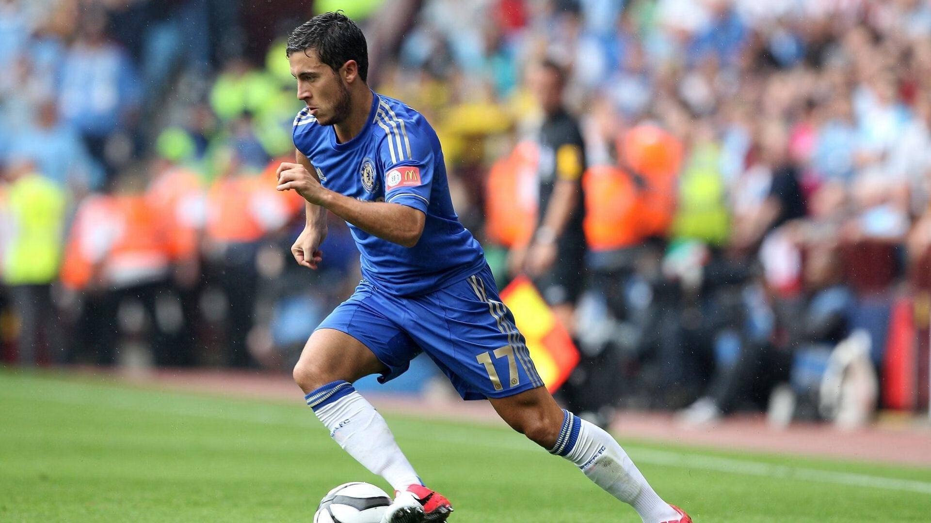 中国速度滑冰队世锦赛再创佳绩 小将张雨菲斩获女子1000米金牌