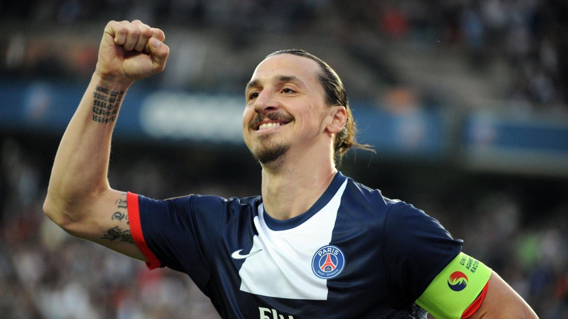 双加时鏖战!湖人险胜勇士,詹姆斯关键三分定胜负